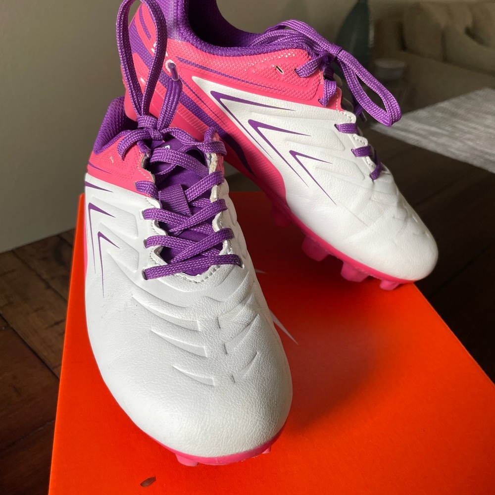 Kids White and Purple Soccer Cleats